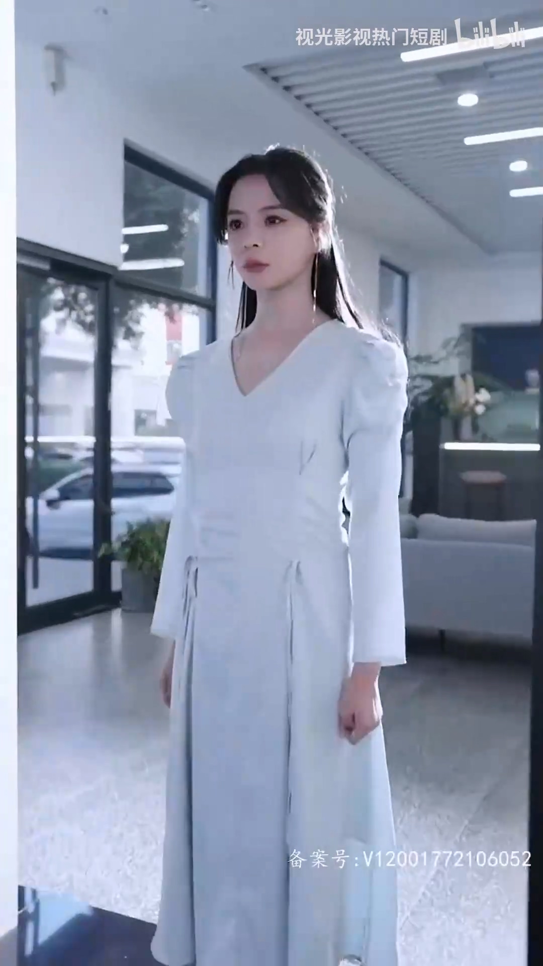 重生后她转身投入死对头的怀抱 第02集